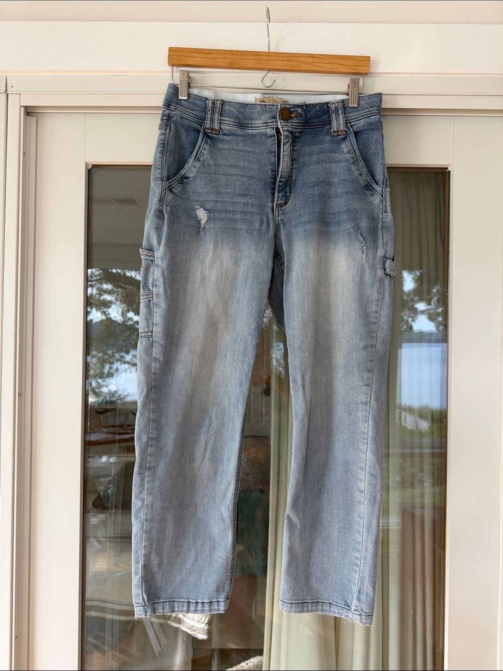 Democracy Light Wash Relaxed Painter Crop Jeans